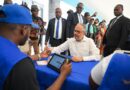 Le chef du gouvernement s’inscrit sur le Registre électoral et encourage la participation citoyenne